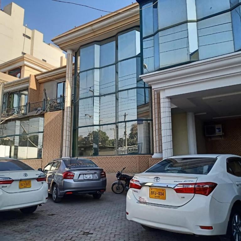 Hotel Pak Continental Thumbnail