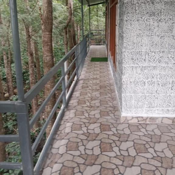 Cholai Resorts & Hotels