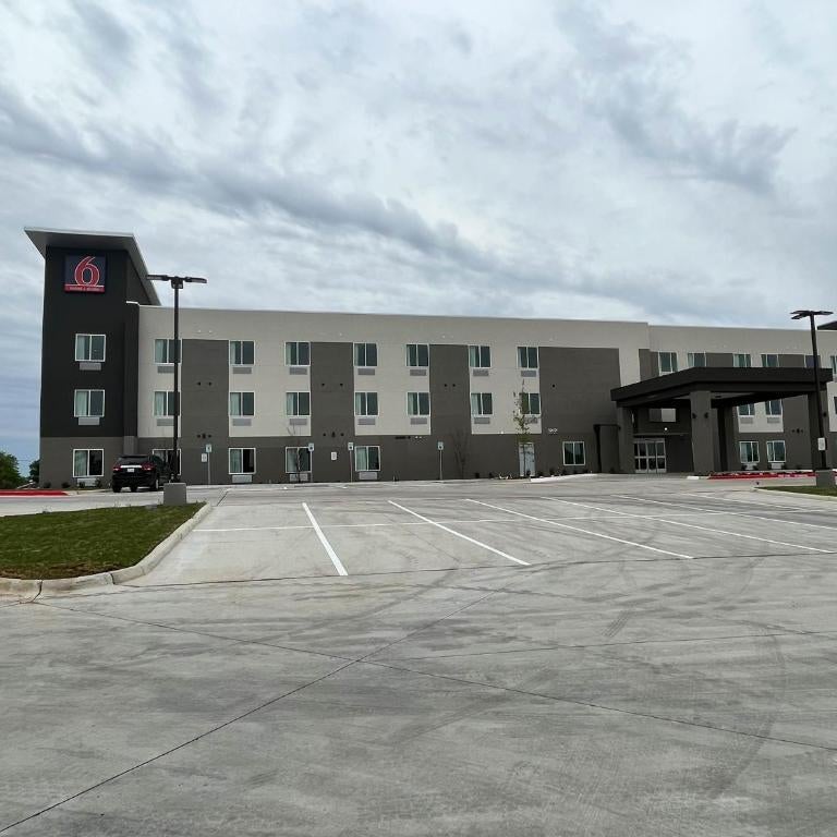 Motel 6 Fort Worth TX Lake Worth Thumbnail