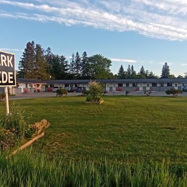 Park Side Motel Thumbnail