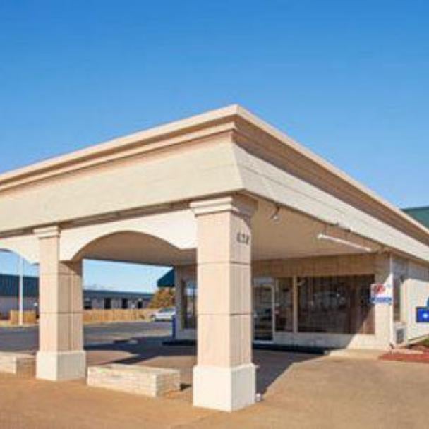 Days Inn by Wyndham Salina South Thumbnail