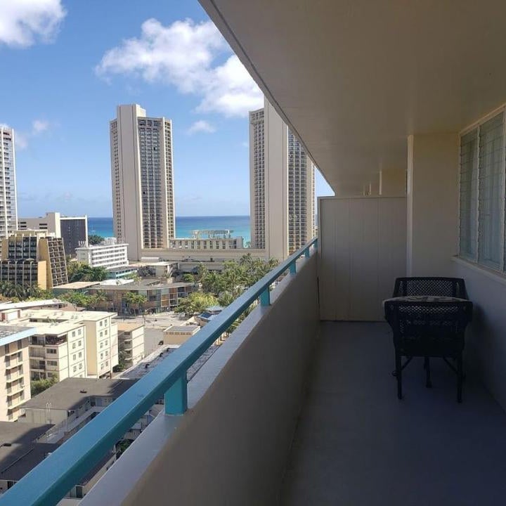 Penthouse in Waikiki with ocean & mountain views Thumbnail