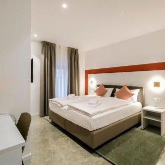 Boutique Hotel Piazza Grande Locarno - Easy Self Check-In