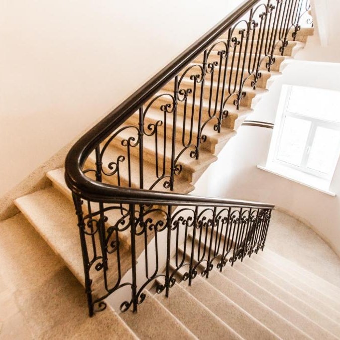 Stylish Studio Close to City Center, Cafés & Parks & Local Dining Thumbnail