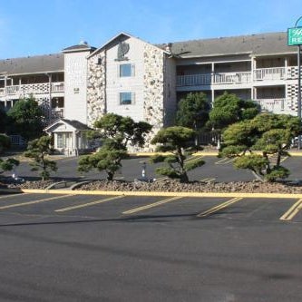 Hi Tide Oceanfront Inn Thumbnail