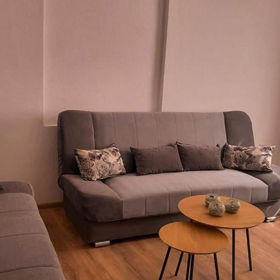 Rose Apartment