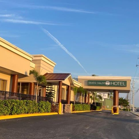 River Palm Hotel Thumbnail