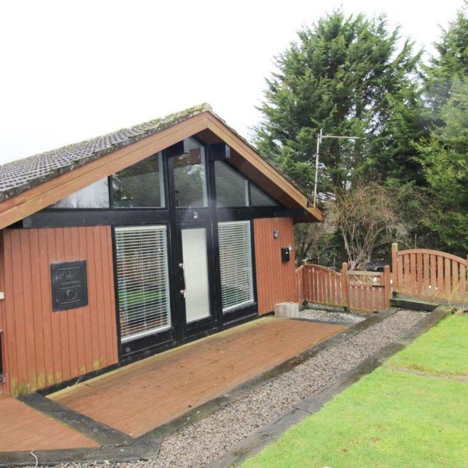 Green Vale Lodge, Yanwath, modern lodge with hot tub, dog friendly and 10 minute drive to Ullswater