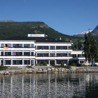 Innvik Fjordhotell