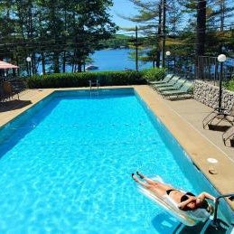 Birch Knoll Motel Thumbnail