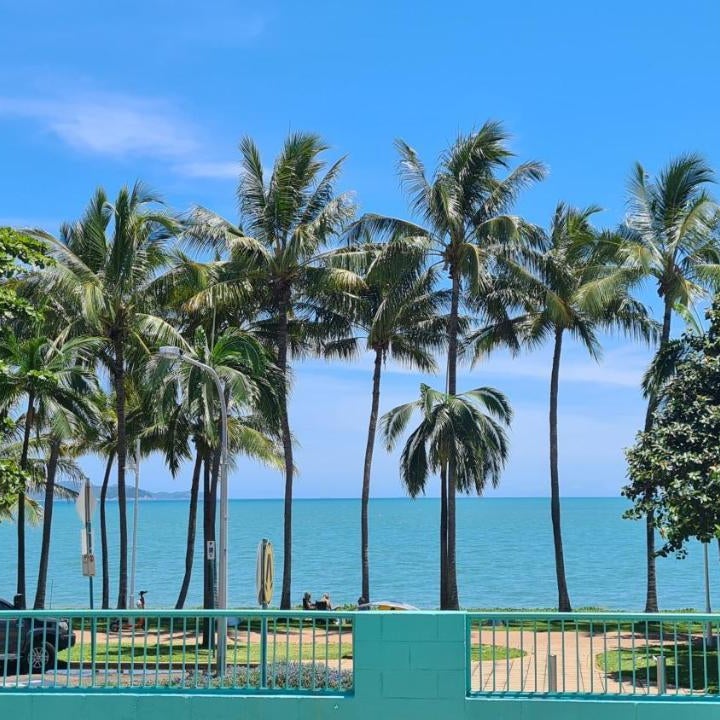 Emthree Seaside Apartments
