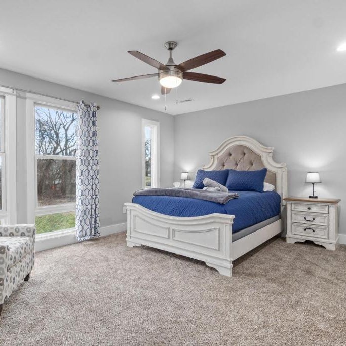 Rebecca's Downtown Luxury Living (527 N 1st St, #C) Thumbnail