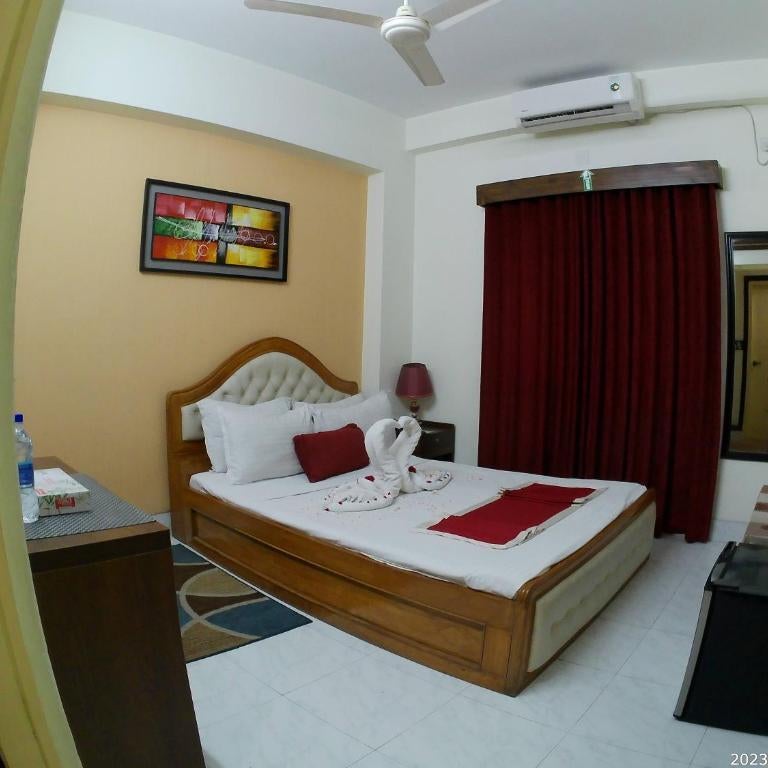 Hotel Grand Circle Inn Thumbnail