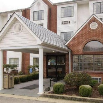 Quality Inn & Suites Prestonsburg next to Mountain Arts Center Thumbnail