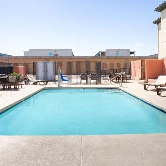 Baymont by Wyndham Phoenix I-10 near 51st Ave Thumbnail