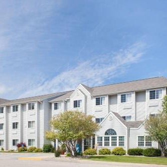 Microtel Inn & Suites By Wyndham Clear Lake Thumbnail