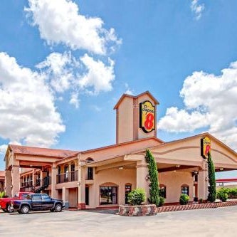 Super 8 by Wyndham Baytown/Mont Belvieu Thumbnail