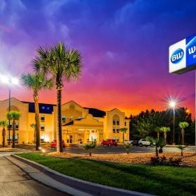 Best Western Bradbury Inn & Suites