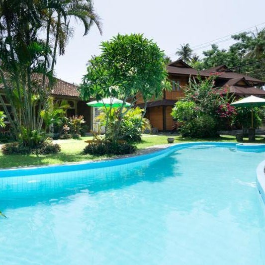 Hotel Besar Bulan Baru