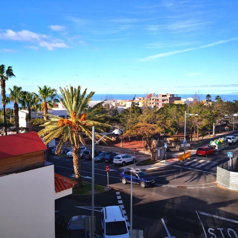 Costa Adeje Apartment, Sea View, 2 Bathrooms, Near Siam Park