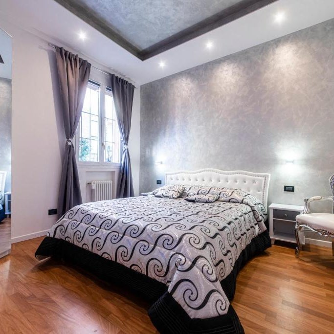 FASHION APARTMENT SILVER Bologna Thumbnail