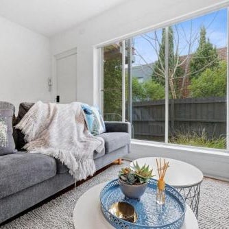 Ground floor one bedroom apartment in South Yarra Thumbnail