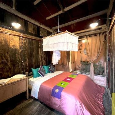 Dinh Đá H'Mong - Karsterly Rock Lodge