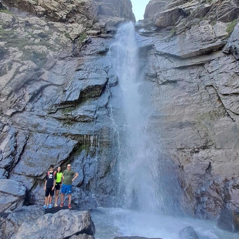 Xinaliq Khinalig İzzet's Riverside Home Stay Thumbnail