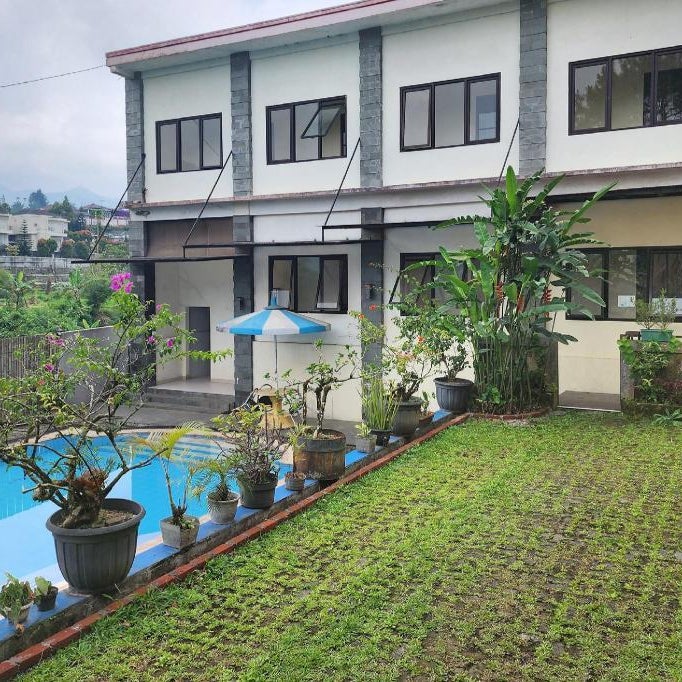 Urbanview Hotel Syariah Villa SM Cisarua Puncak by RedDoorz