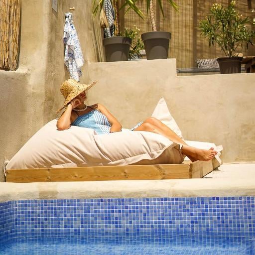 Ronda Center Apartments with Pool Thumbnail