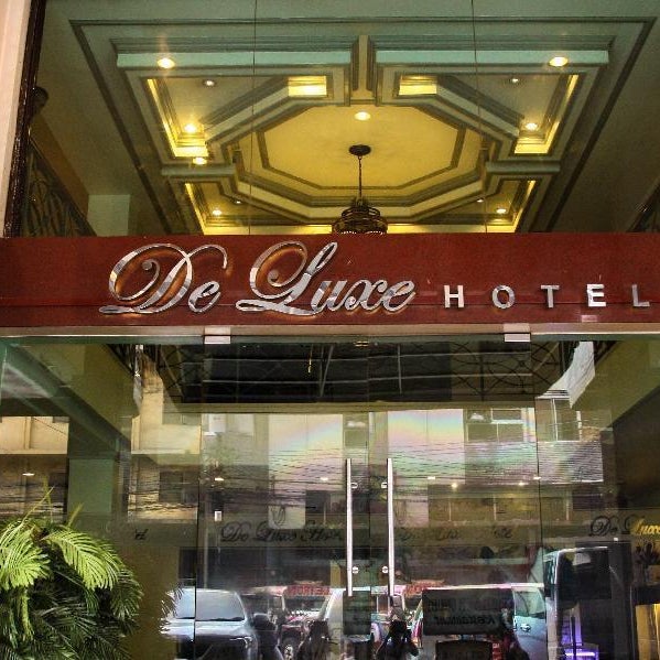 De Luxe Hotel Thumbnail