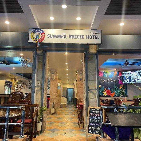 Summer Breeze Hotel