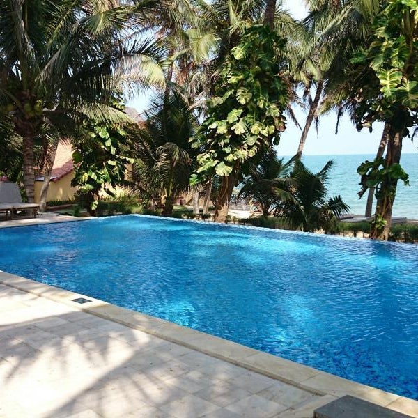 Sunshine Beach Resort