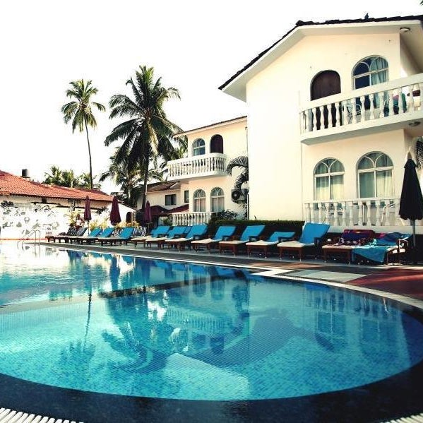 Colonia Santa Maria, A Club M Associate