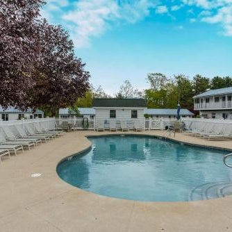 Ne'r Beach Motel Thumbnail