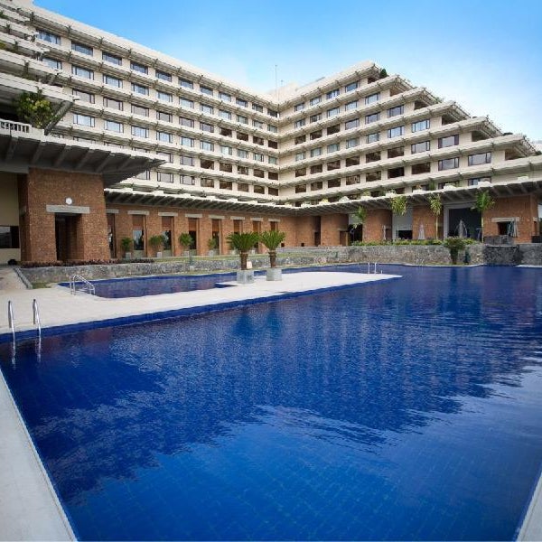 Cinnamon Lakeside Thumbnail