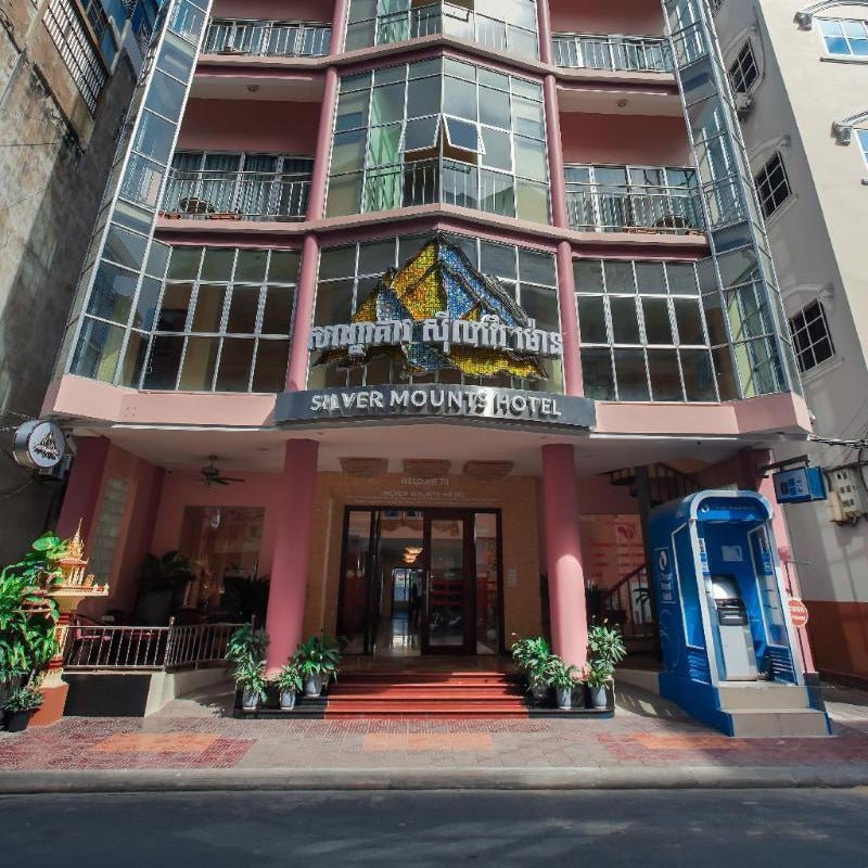 Silver Mounts Hotel Thumbnail