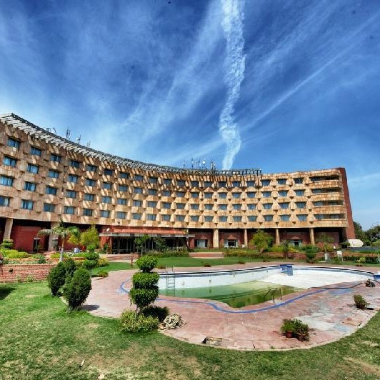 Centaur Hotel Thumbnail