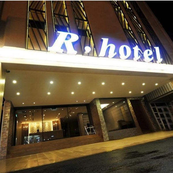 The Riverside Hotel Hengchun Thumbnail