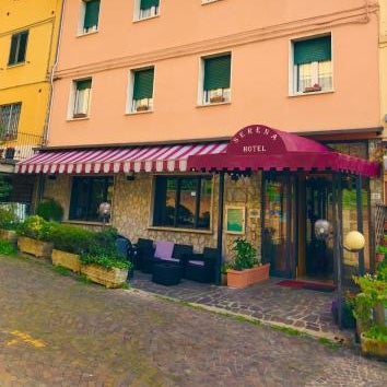 Hotel Serena