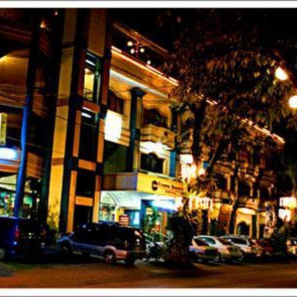 Crown Royale Hotel Thumbnail