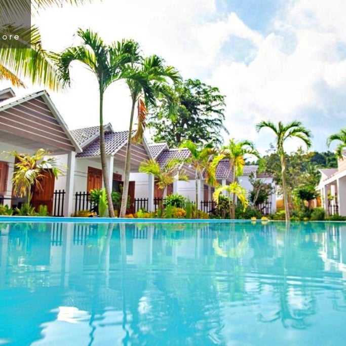 Blue Paradise Pool Bungalow Thumbnail