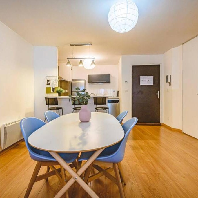 CAMILLE - Appartement avec extérieur Thumbnail