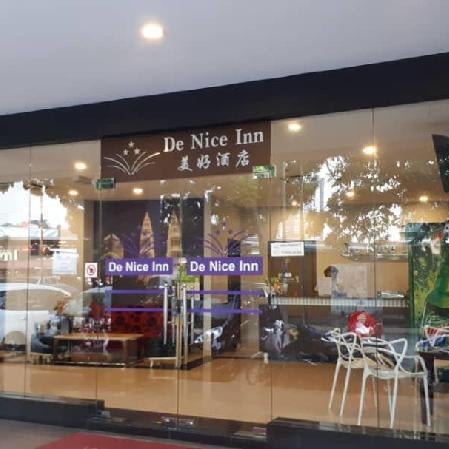 OYO 91105 D Nice Inn Hotel Thumbnail