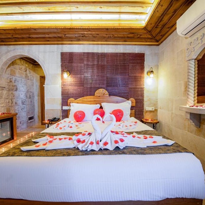 Remus Romulus Hotel