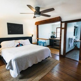 The Stranger Lodge - Pet Friendly