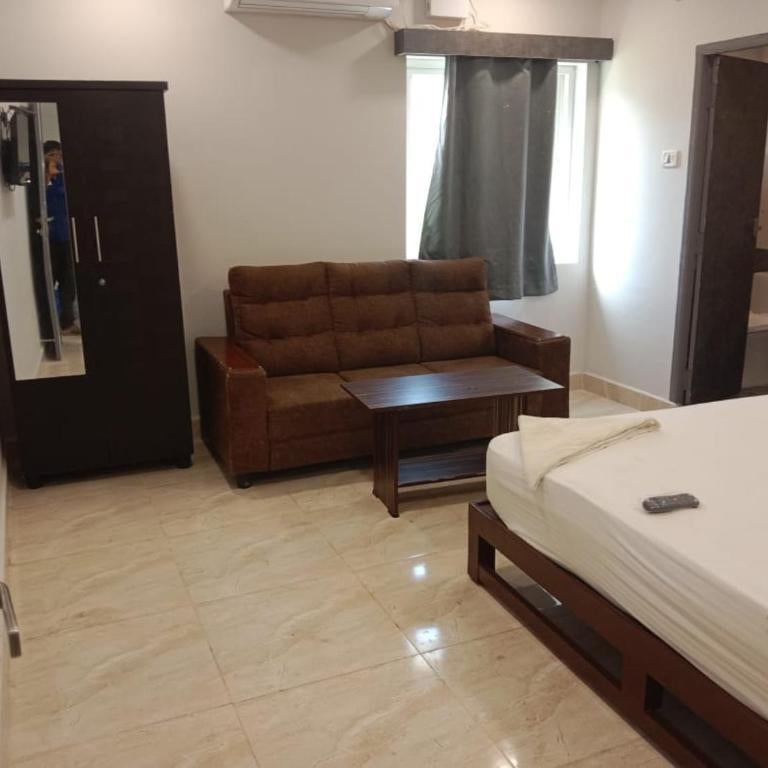 HOTEL RAAJ GRAND Thumbnail