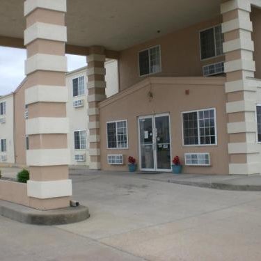 Days Inn by Wyndham Butler Thumbnail