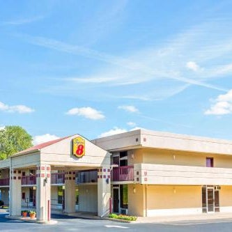 Super 8 by Wyndham Commerce Thumbnail