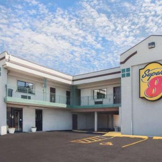 Super 8 by Wyndham Chicago/Rosemont/O'Hare/SE Thumbnail